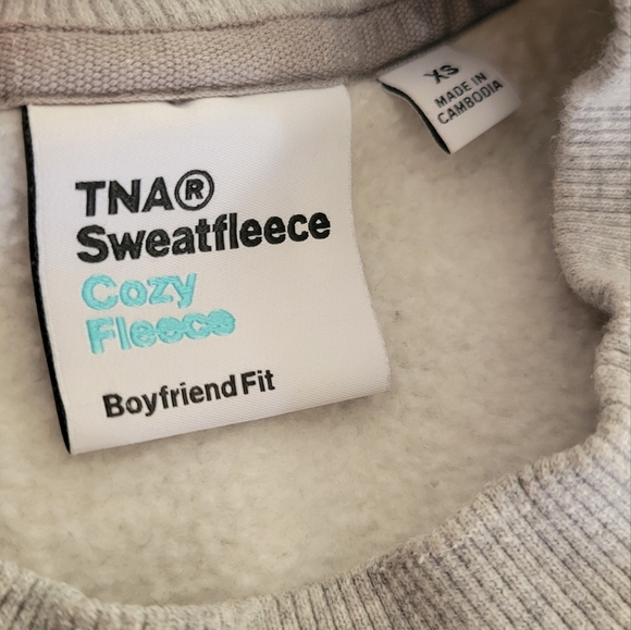 Aritzia TNA Cozy Fleece Boyfriend Fit Pullover Size XS - Picture 4 of 7